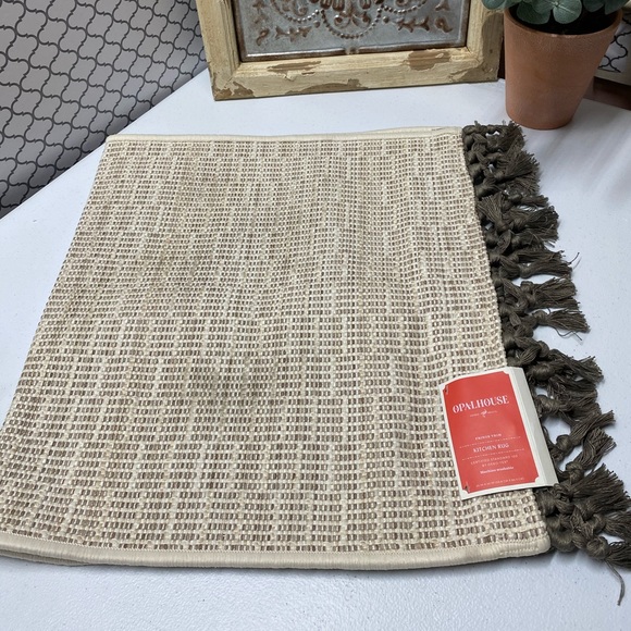 New Boho Texture Rug with Fringe (Neutral) - Picture 3 of 6